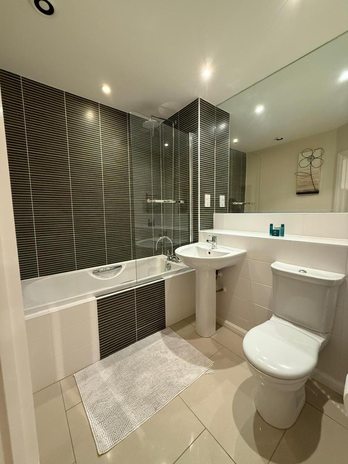 Solihull Centre Apartments Bagian luar foto